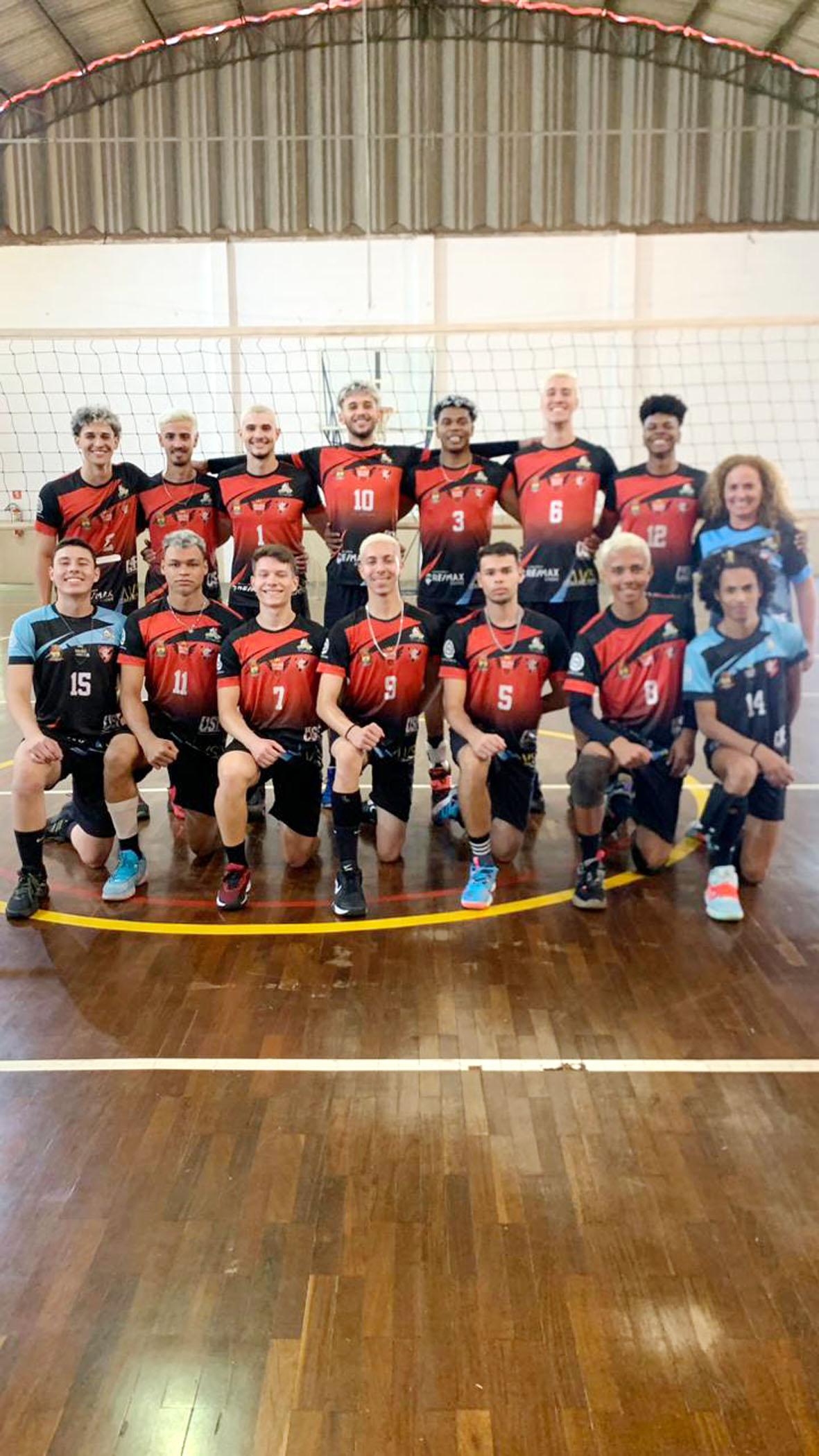 Vôlei e Futebol estréiam com vitória na segunda fase dos Abertos da Juventude