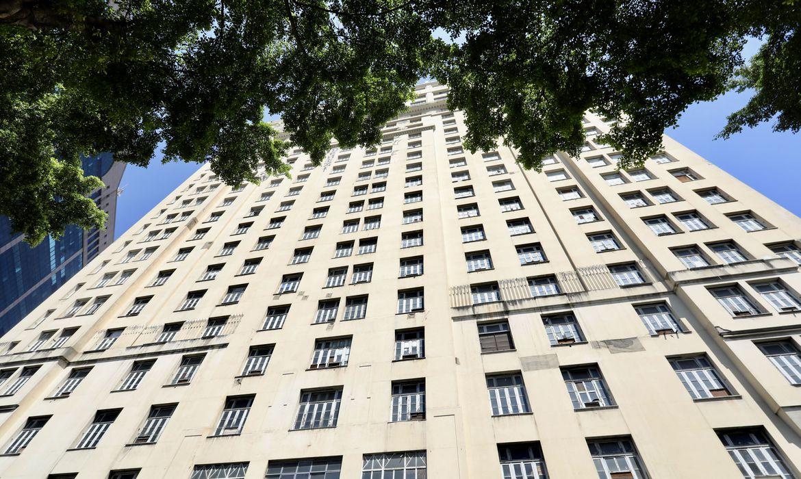 Edifício A Noite, no RJ, é vendido e será transformado em residencial