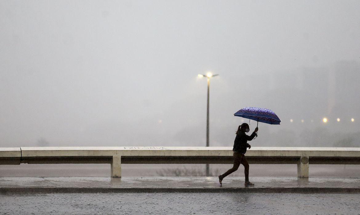 Inmet prevê chuvas em todo o país em agosto