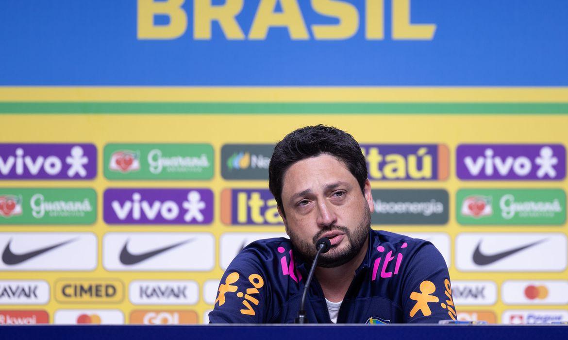 Arthur Elias é o novo técnico da seleção feminina de futebol