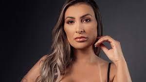 'Gosto muito de sexo, hoje é uma escolha me prostituir', afirma Andressa Urach