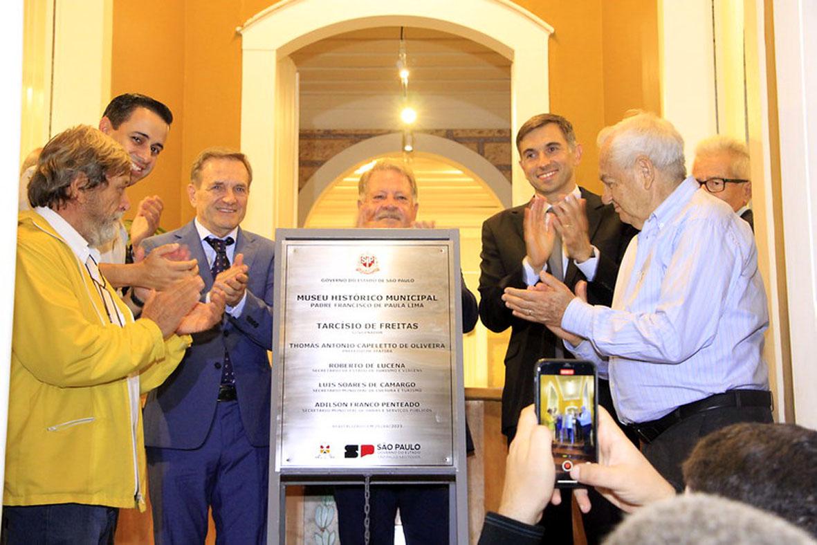 Inaugurada galeria dos prefeitos de Itatiba de 1908 a 2023 