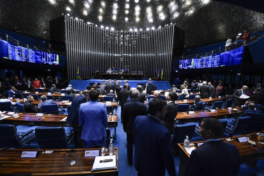 Senado aprova reforma tributária; texto volta à Câmara