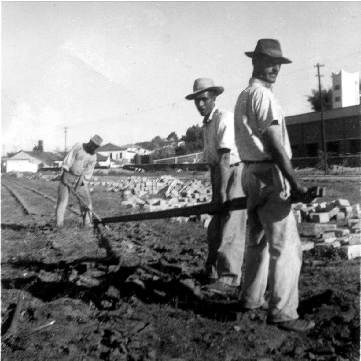 O desmonte da Estrada de Ferro Itatibense 1952