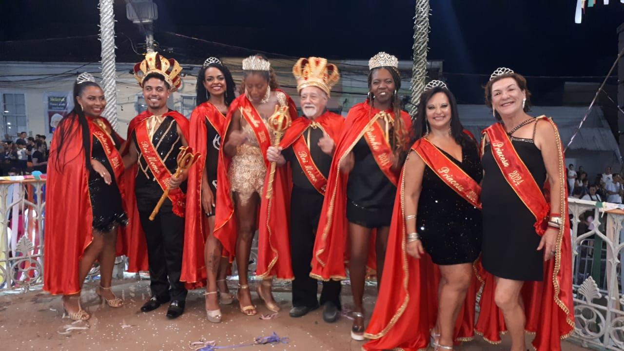 Folia em Itatiba tem início com desfile do Bloco Demônios Acadêmicos da Benjamin