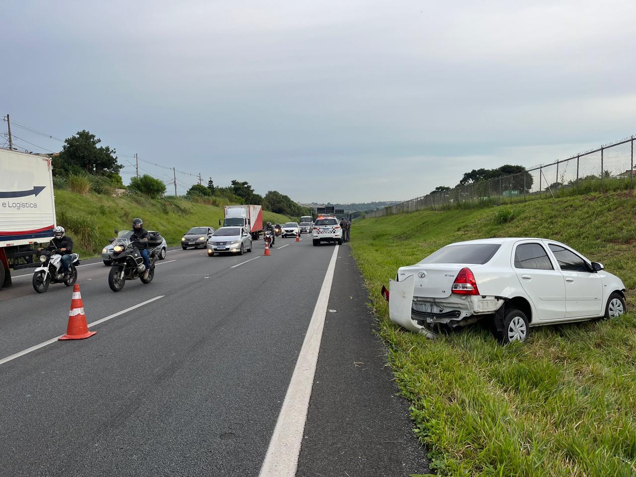 Ocorrência com carro roubado e perseguição na contramão trava Bandeirantes