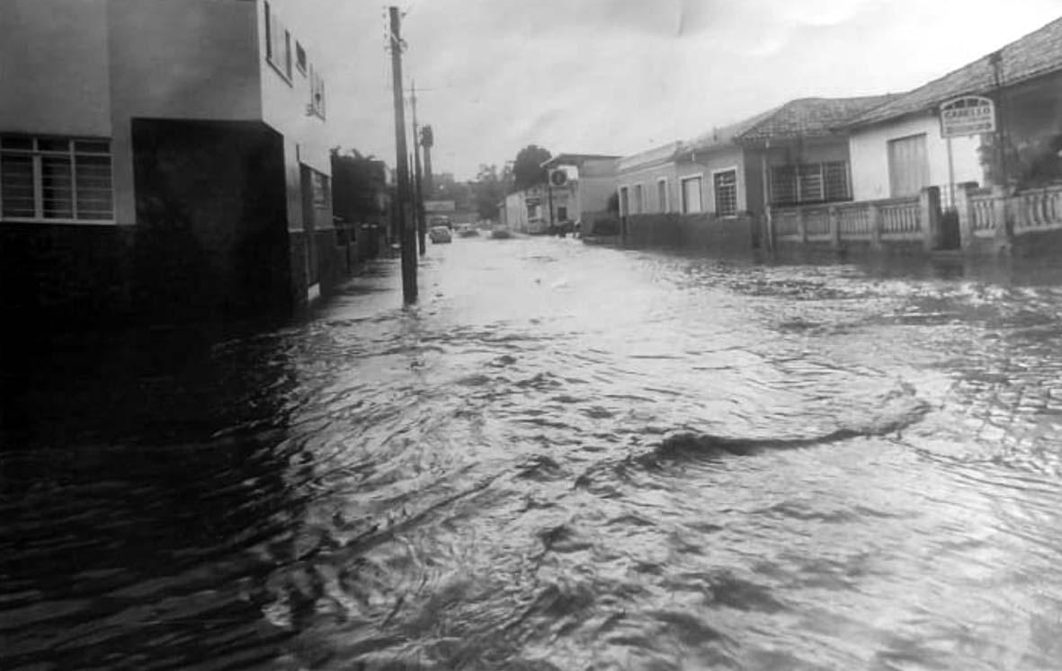 Um pouco da história de Itatiba  e itatibenses contada em fotos