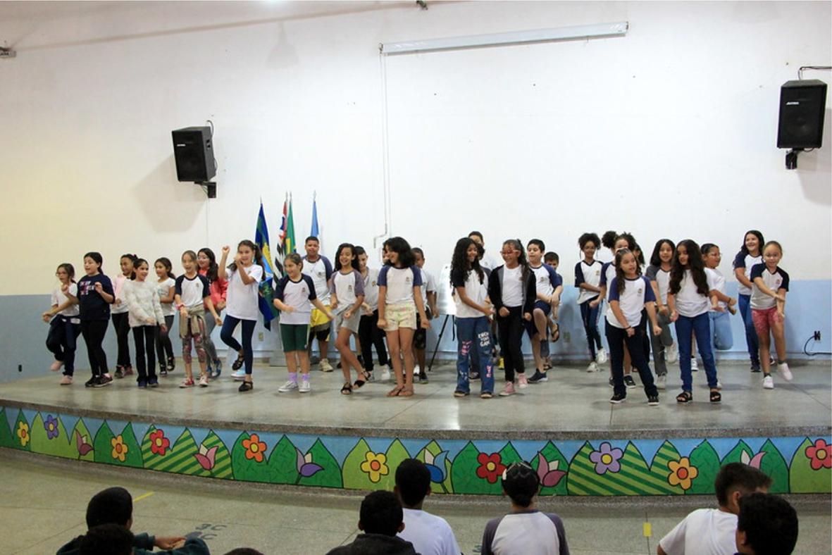 Entrega de melhorias na região do Bairro dos Pires foi marcada por evento na Emeb Sebastião de Camargo Pires