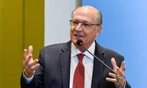 Alckmin critica fragmentação partidária e reconhece dificuldades do governo no Congresso