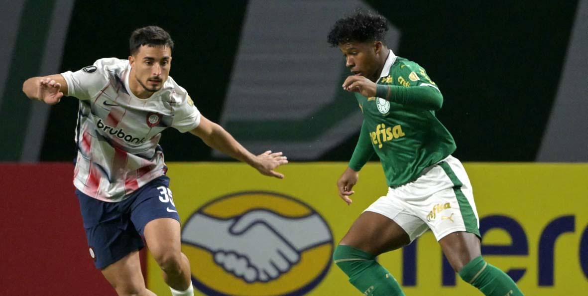  Palmeiras empata com San Lorenzo-ARG na despedida de Endrick