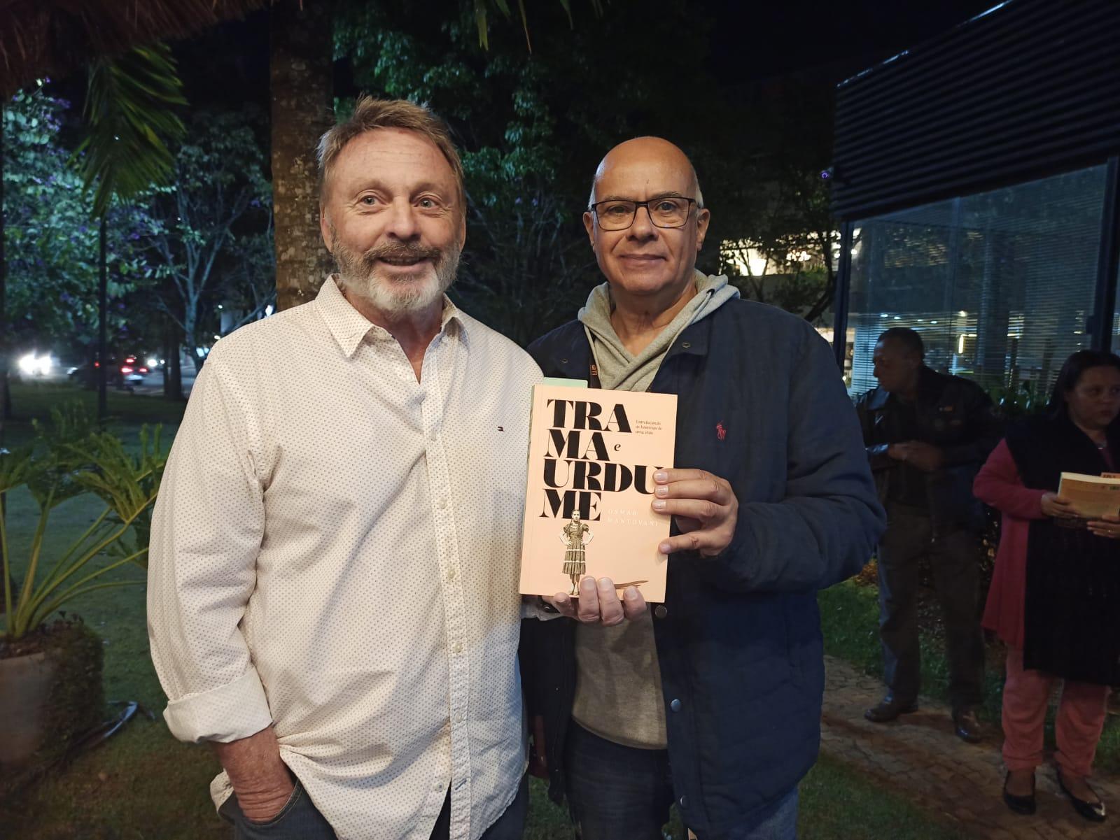 Lançamento do livro  "Trama e Urdume - Entrelaçando as histórias de uma vida" 