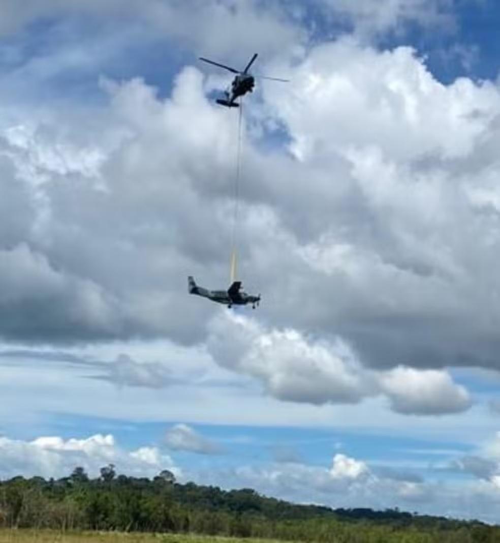 Equipe de Campinas é acionada para retirada de avião da FAB no Suriname