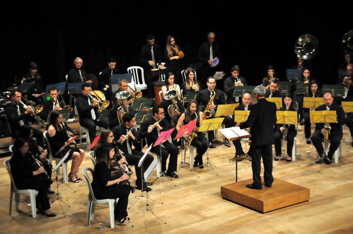 Banda Santa Cecília comemora aniversário com evento no Teatro Ralino Zambotto