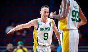 Brasil derruba Filipinas e vai decidir vaga olímpica contra a Letônia