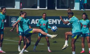Futebol: seleção feminina entra em reta final de preparação para Paris