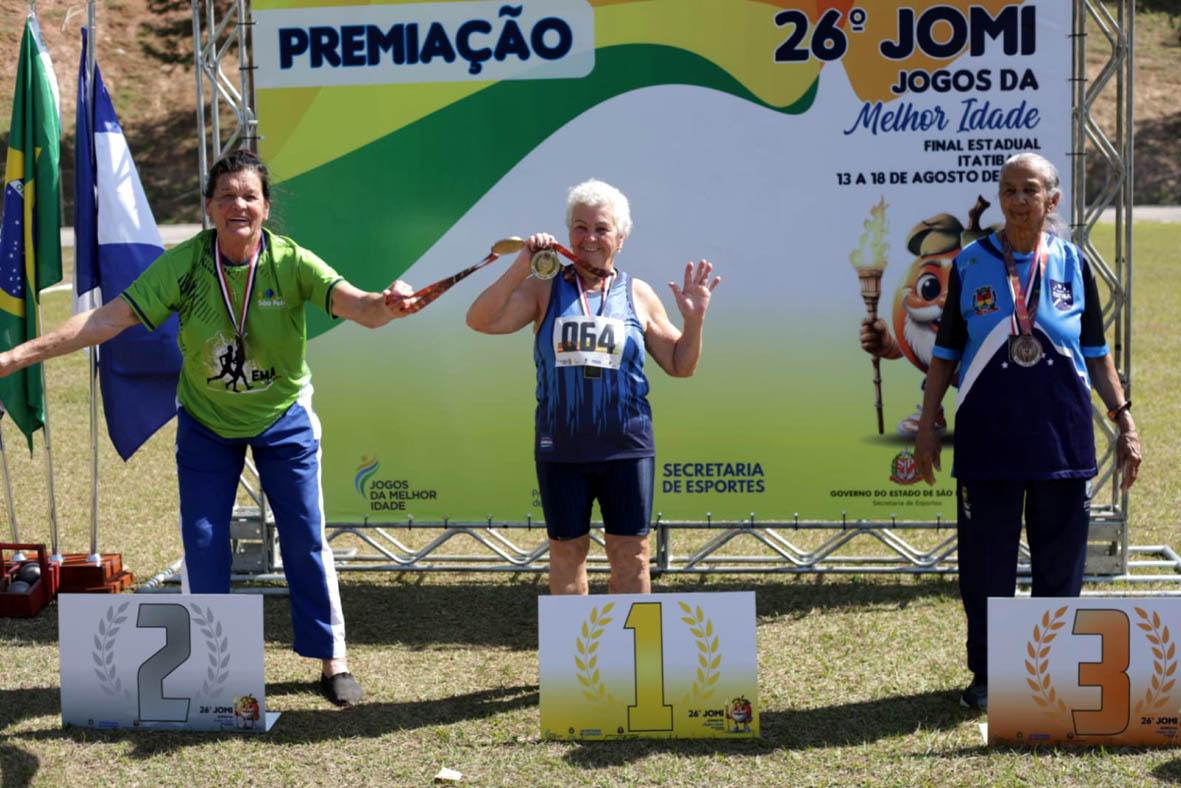 Itatiba é vice-campeã geral no atletismo feminino