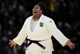 Beatriz Souza conquista primeiro ouro do Brasil em Paris 2024