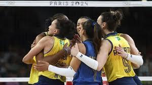 Brasil se impõe, vence o Japão, e se classifica para as quartas de final no vôlei feminino em Paris