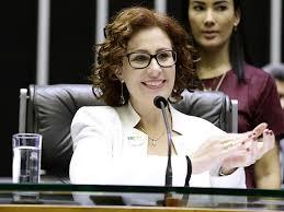 Carla Zambelli não assinou pedido de impeachment contra Moraes; saiba o motivo