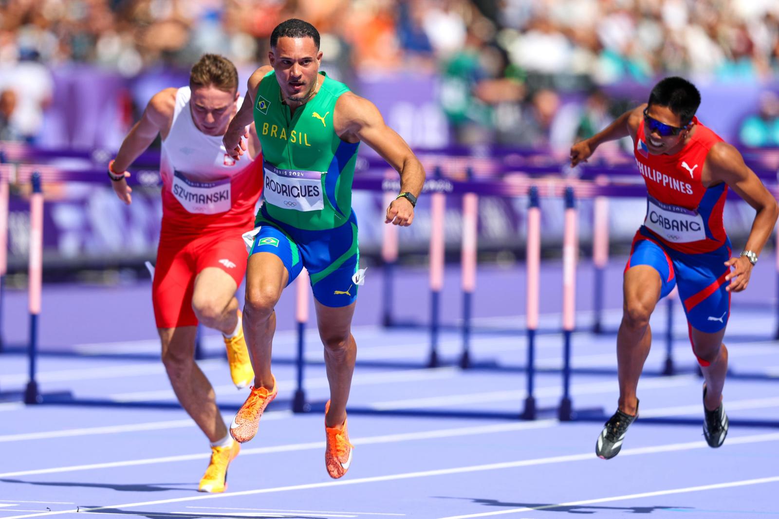 Eduardo de Deus avança às semifinais dos 110m com barreiras