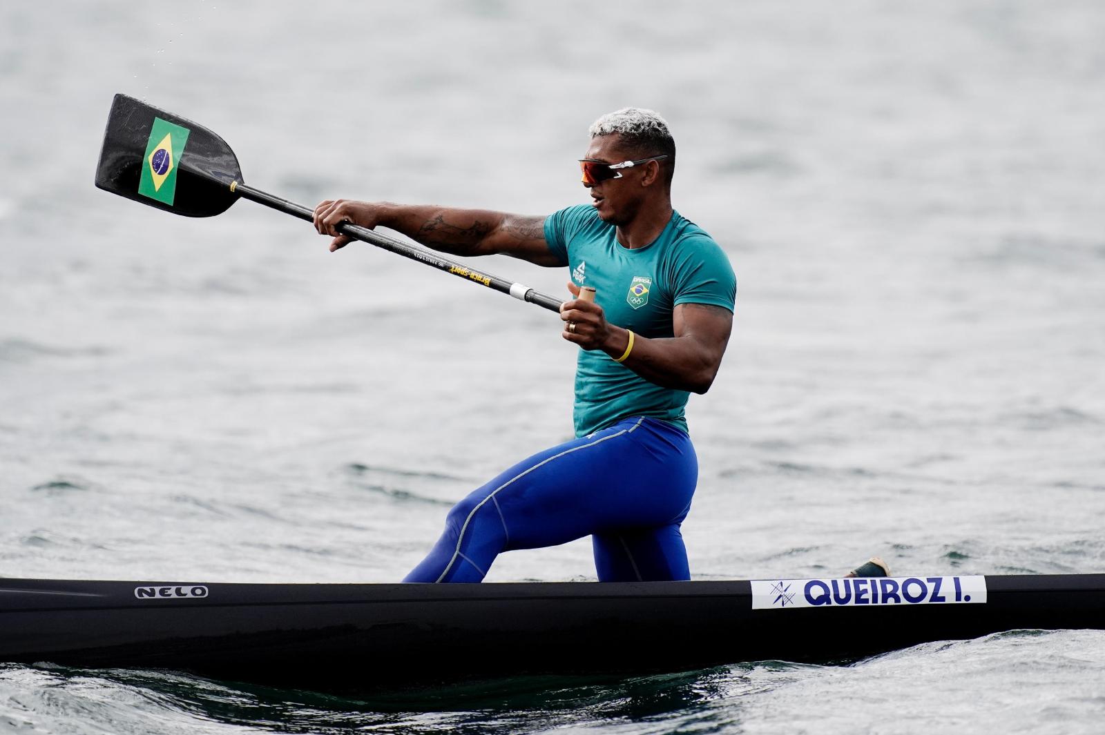 Isaquias Queiroz é prata na canoagem velocidade e chega a cinco medalhas olímpicas