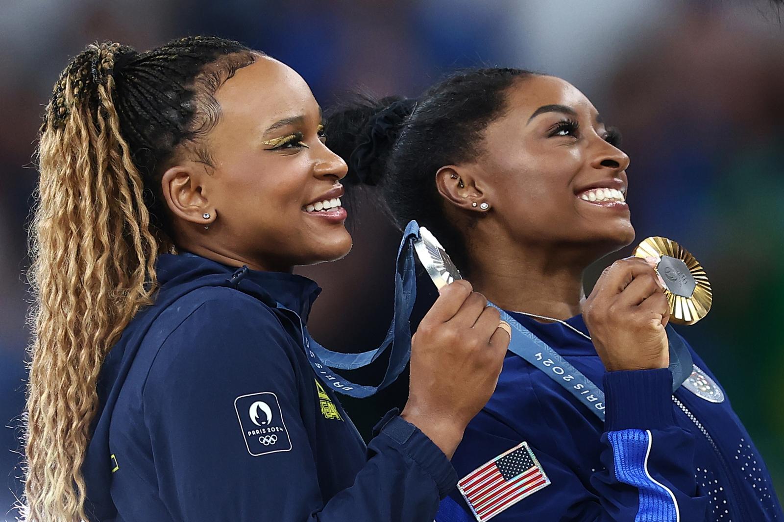 Rebeca Andrade é prata no salto e iguala Torben e Scheidt com cinco medalhas olímpicas