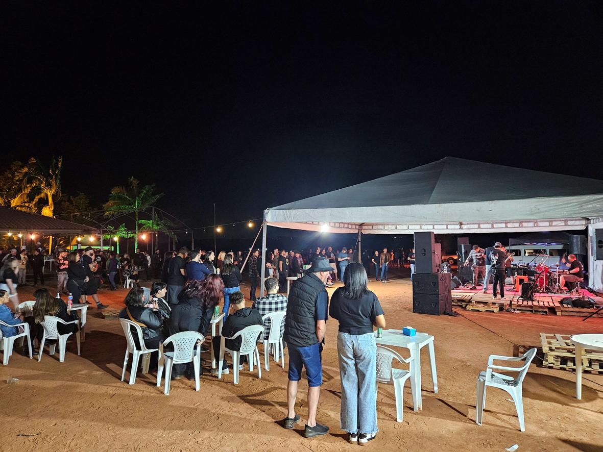 Rural Rock Fest celebra primeira edição com público curtindo ao ar livre 