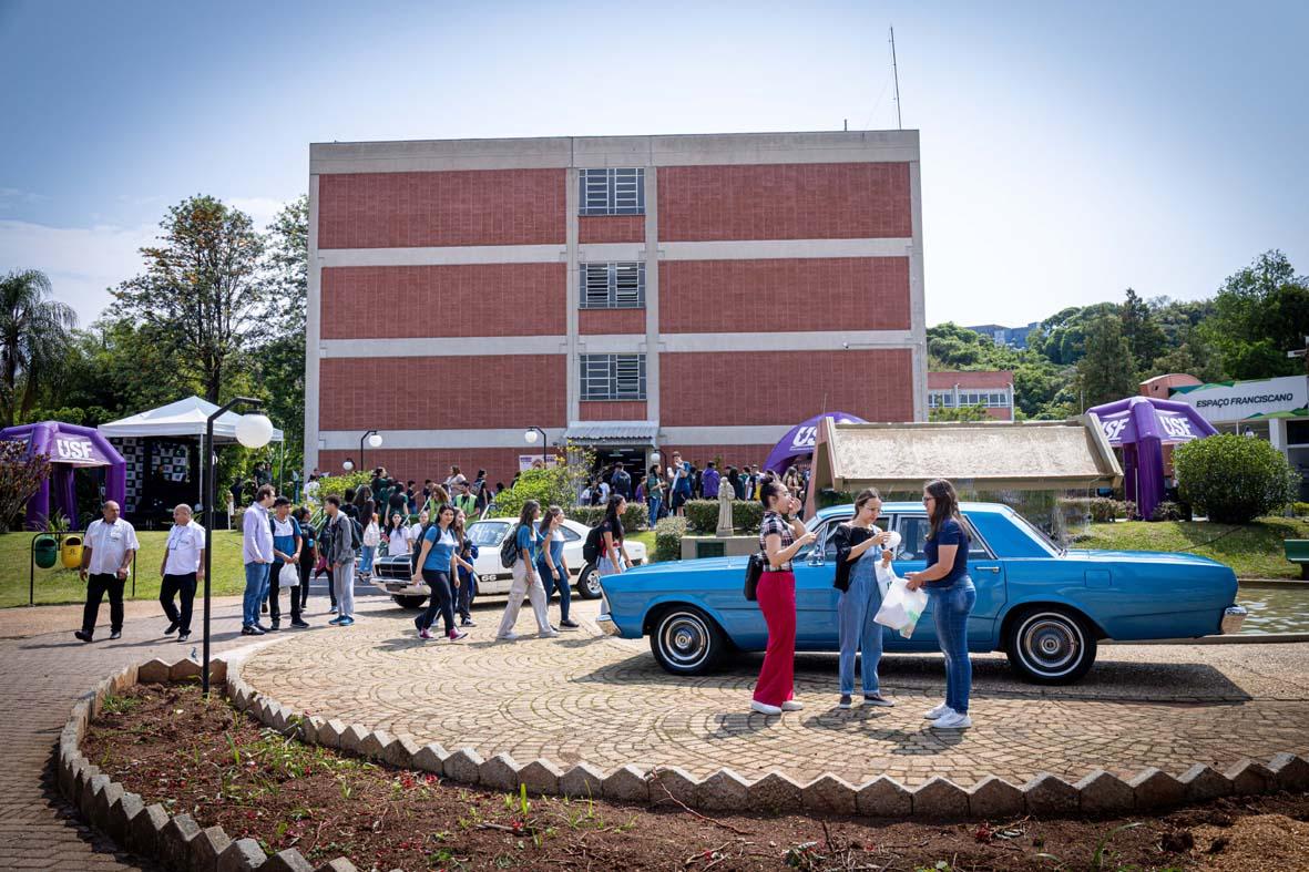 USF promove Feira de Profissões no Câmpus Itatiba