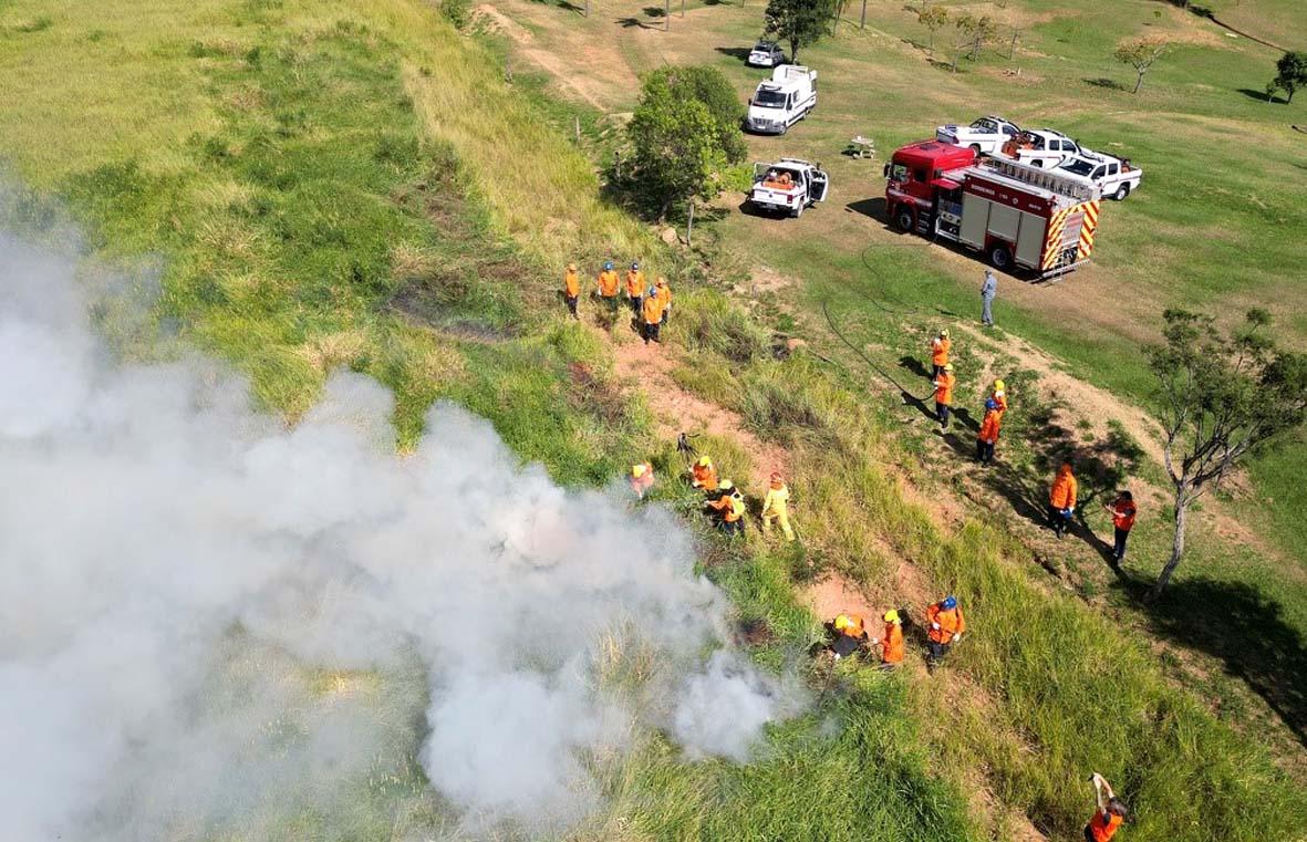 Condições meteorológicas, com alta temperatura, vento e baixa umidade do ar, podem favorecer e intensificar os incêndios