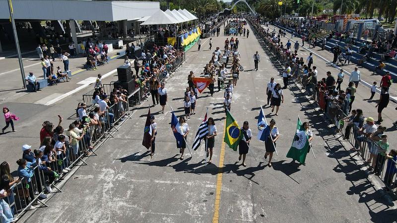 Desfile Cívico de 7 de setembro começa às 9h deste sábado no Parque Luís Latorre