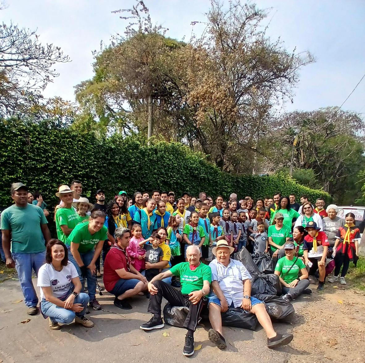 Itatiba celebra o Dia Mundial da Limpeza com ação conjunta de recolhimento de lixo e plantio de árvores