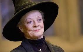 Morre Maggie Smith, premiada atriz britânica, aos 89 anos