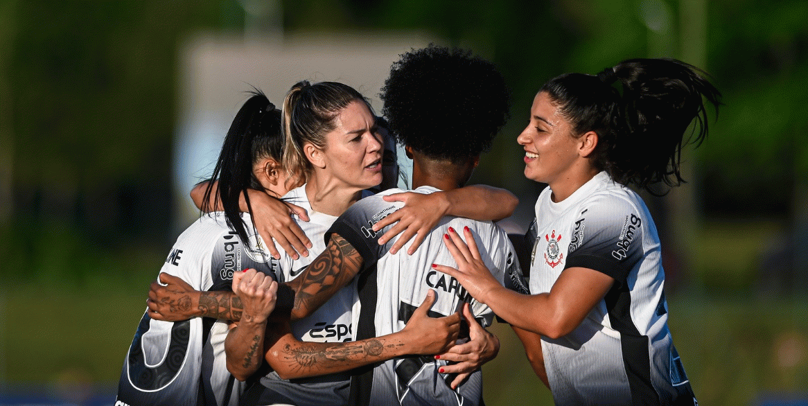 Corinthians vence e está nas semifinais; Santos é eliminado