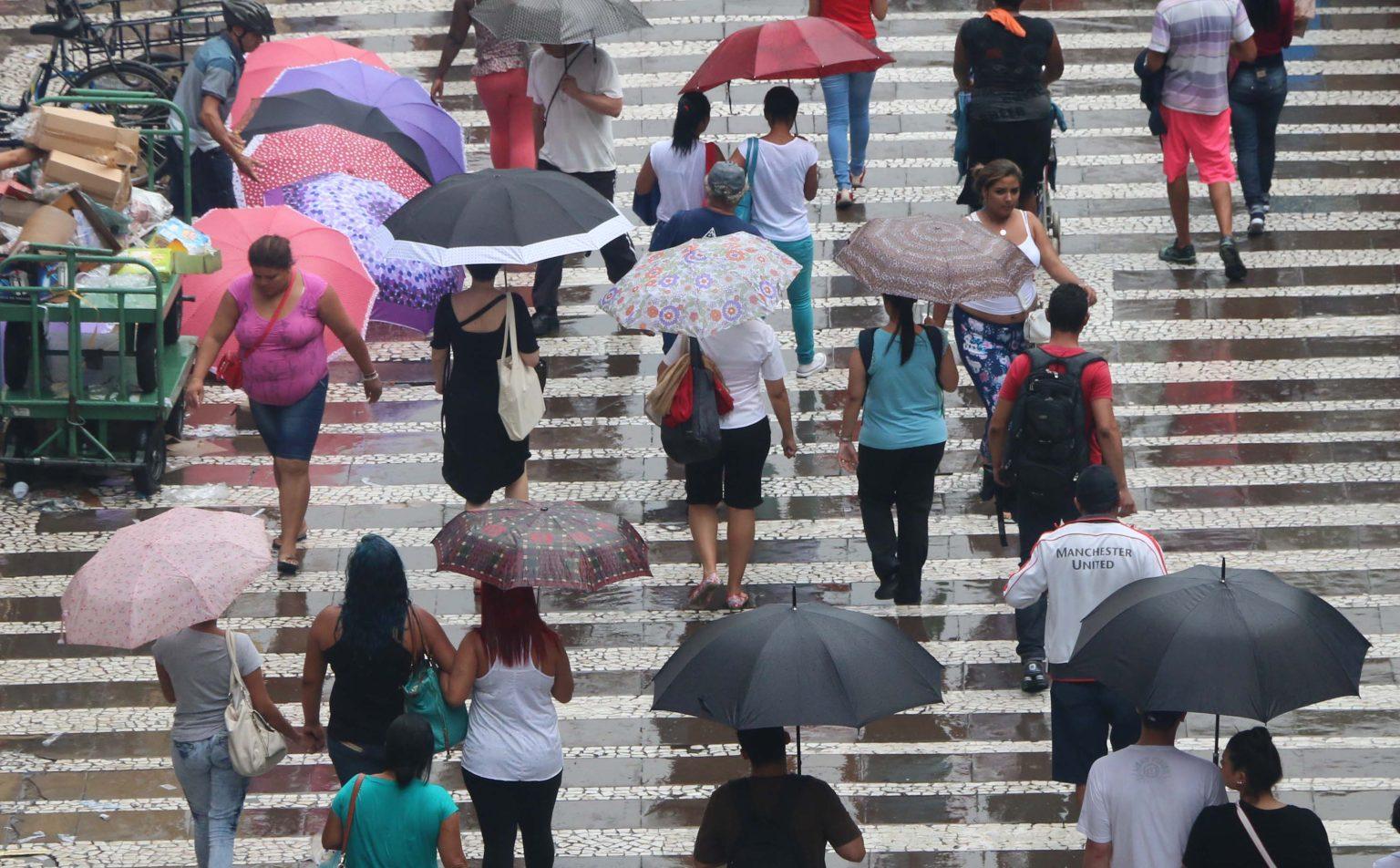 Saúde de SP alerta para os cuidados com a saúde em meio às chuvas no estado