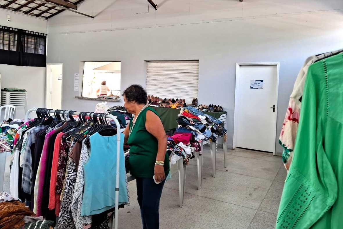 Bazar Beneficente é aberto no Centro de Convivência do Idoso 