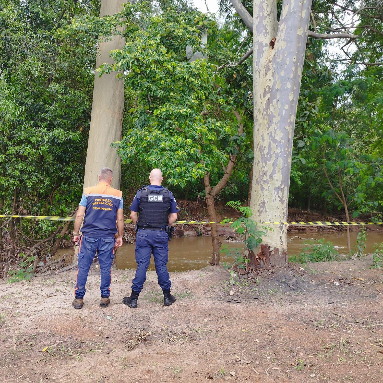 Durante vistoria de rotina, Defesa Civil de Nova Odessa localiza corpo no Ribeirão Quilombo