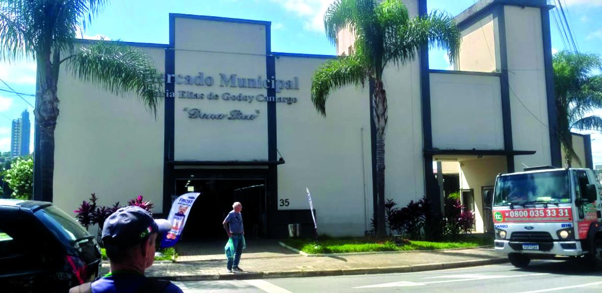 Itatiba comemora 167 anos e 40 anos do Mercadão com música, missa e exposição