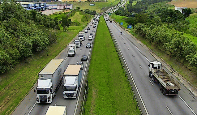 Movimento intenso marca o feriado no Corredor Dom Pedro