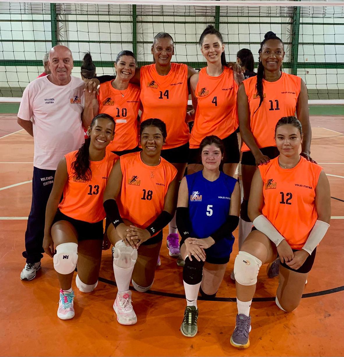 Abertos: Itatiba vence mais uma e está na semi do vôlei feminino