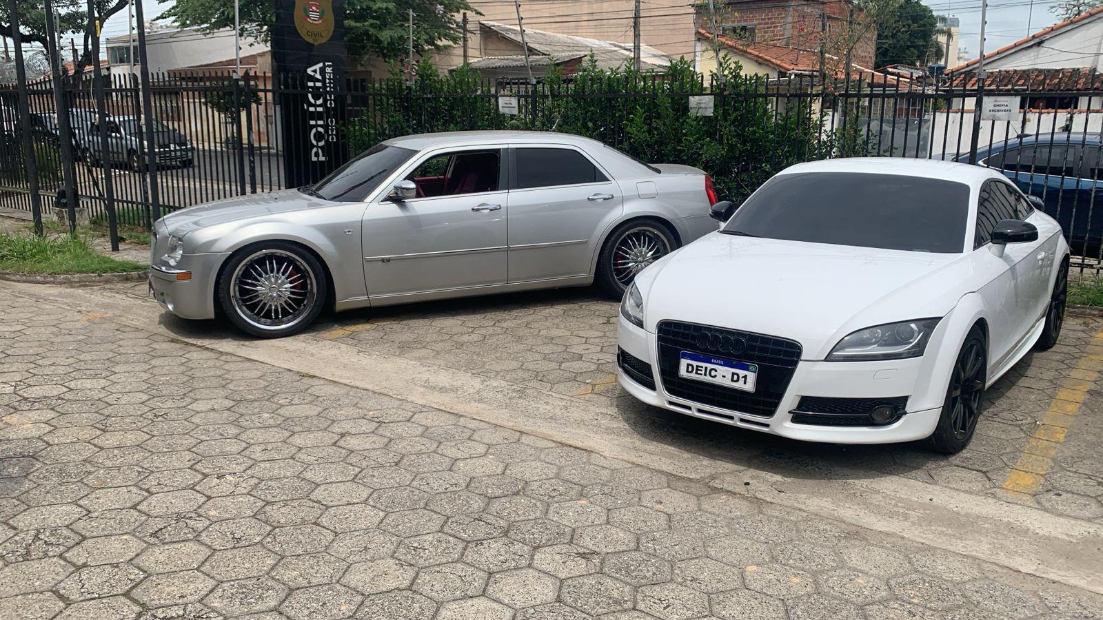 Carros de luxo avaliados em R$ 400 mil são apreendidos em operação contra o crime organizado