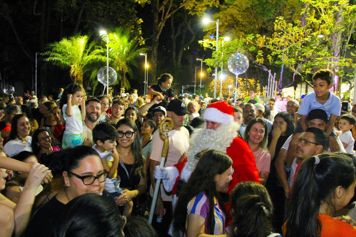 Casa do Papai Noel inaugura nesta sexta-feira, dando continuidade ao Natal Iluminado