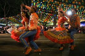 Festa popular preferida do brasileiro é a junina, e não o carnaval