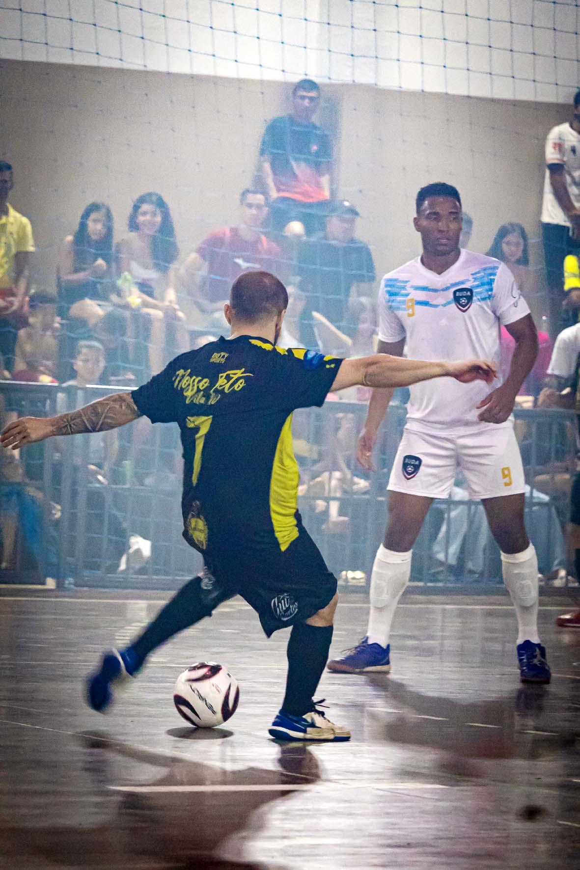 Nosso Teto e Urchim lideram o Campeonato de Férias de Futsal