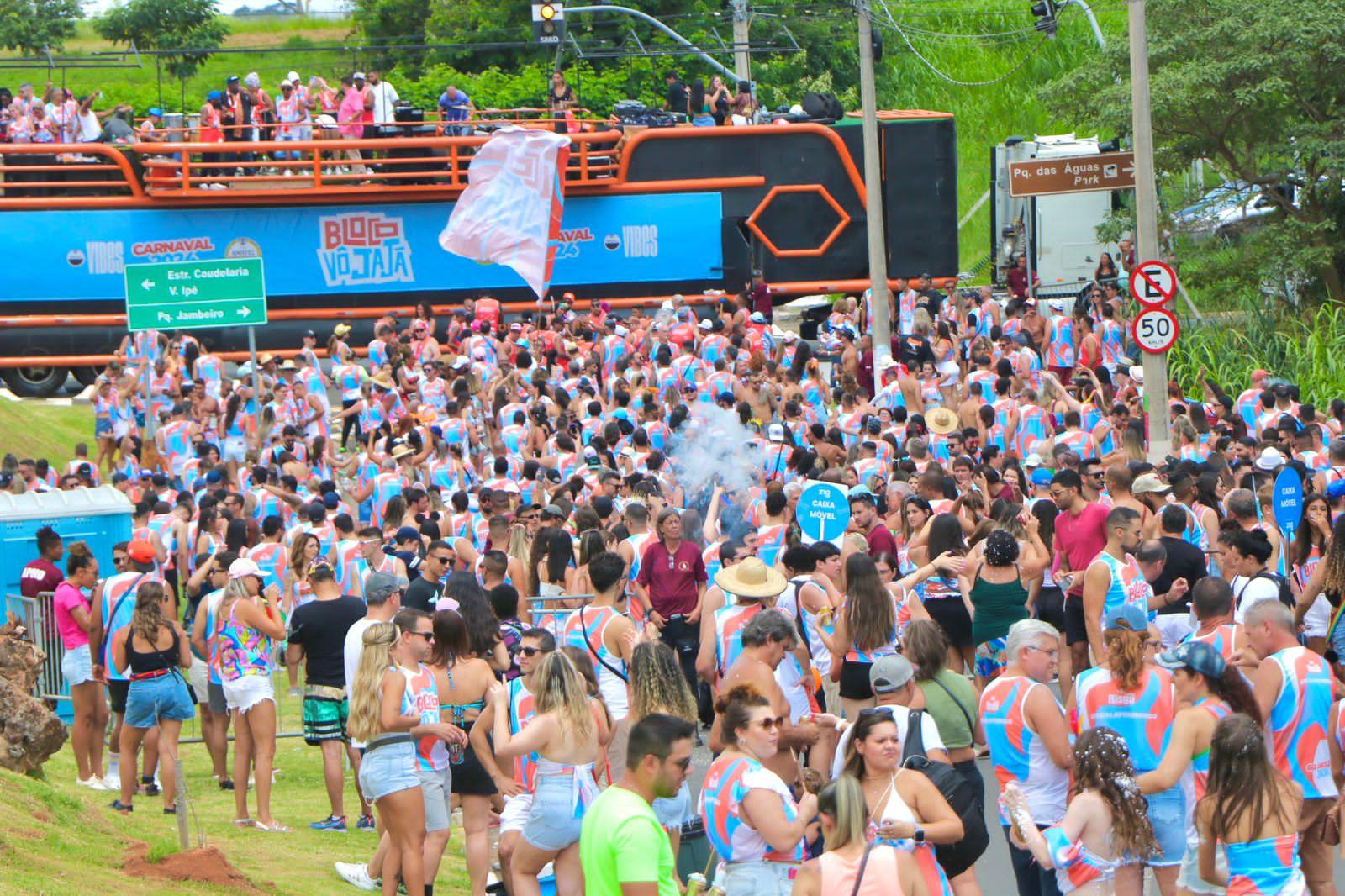 Venda de bebidas em garrafas de vidro segue proibida no Carnaval de 2025 em Campinas