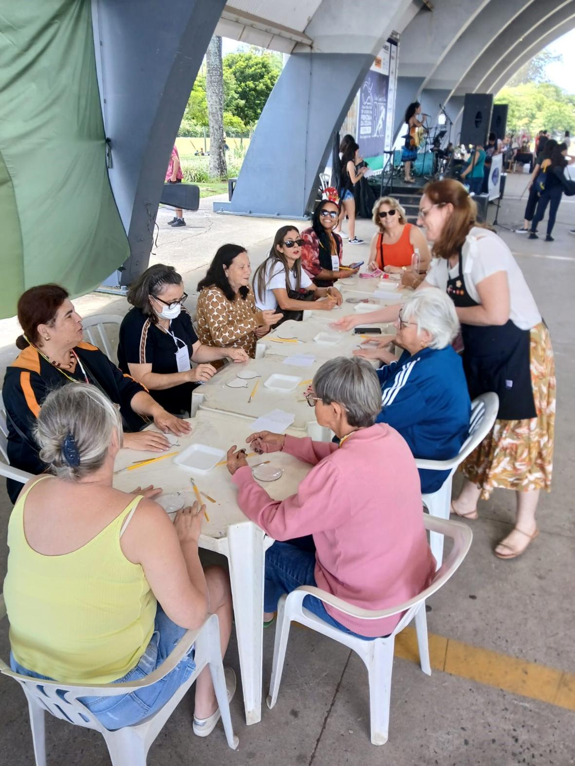 Domingo tem Mostra Criativa especial pelo Mês das Mulheres