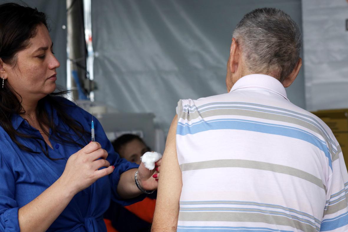 Saúde realiza 785 atendimentos durante a Festa do Caqui